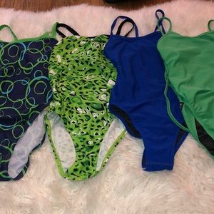 One piece swimsuit bundle!!